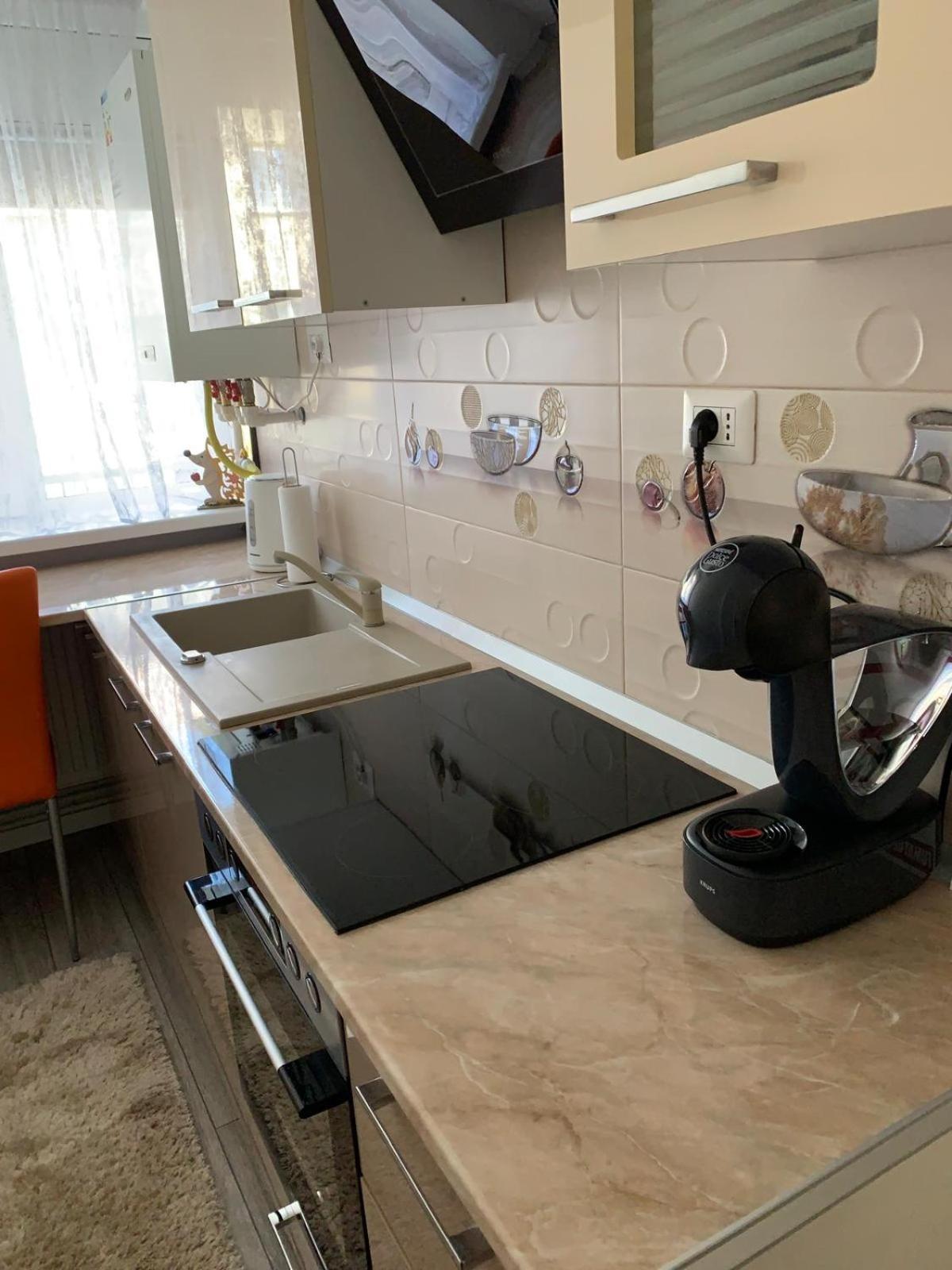 Rose Apartment Piatra Neamţ Buitenkant foto
